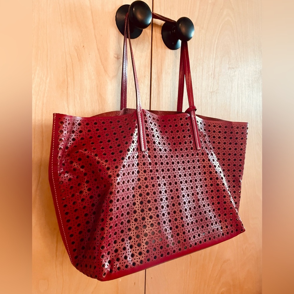 Jeff Wan laser cut red leather tote Fall 2022